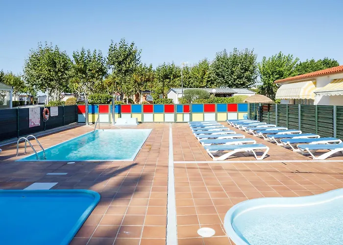 C База отдыха *