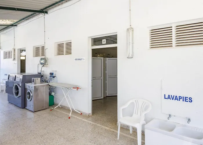 База отдыха C *