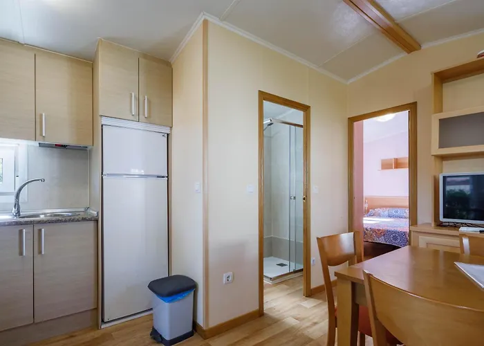 База отдыха C *